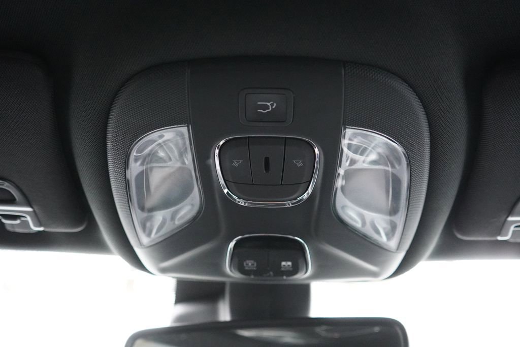 Used 2022 Jeep Compass High Altitude AWD/4WD image 25