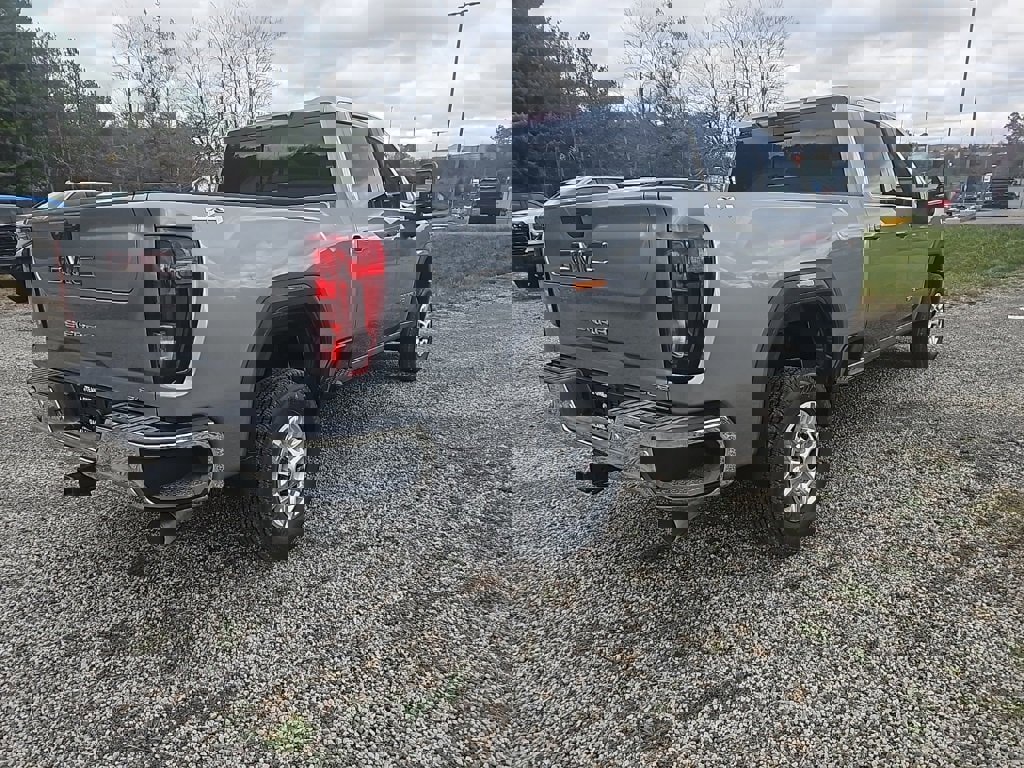 New 2026 GMC Sierra 2500 SLE image 5