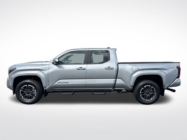 Used 2025 Toyota Tacoma TRD Sport AWD/4WD image 9