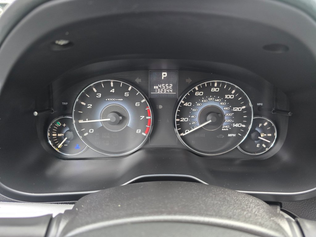 Used 2010 Subaru Outback 2.5i Premium AWD/4WD image 7