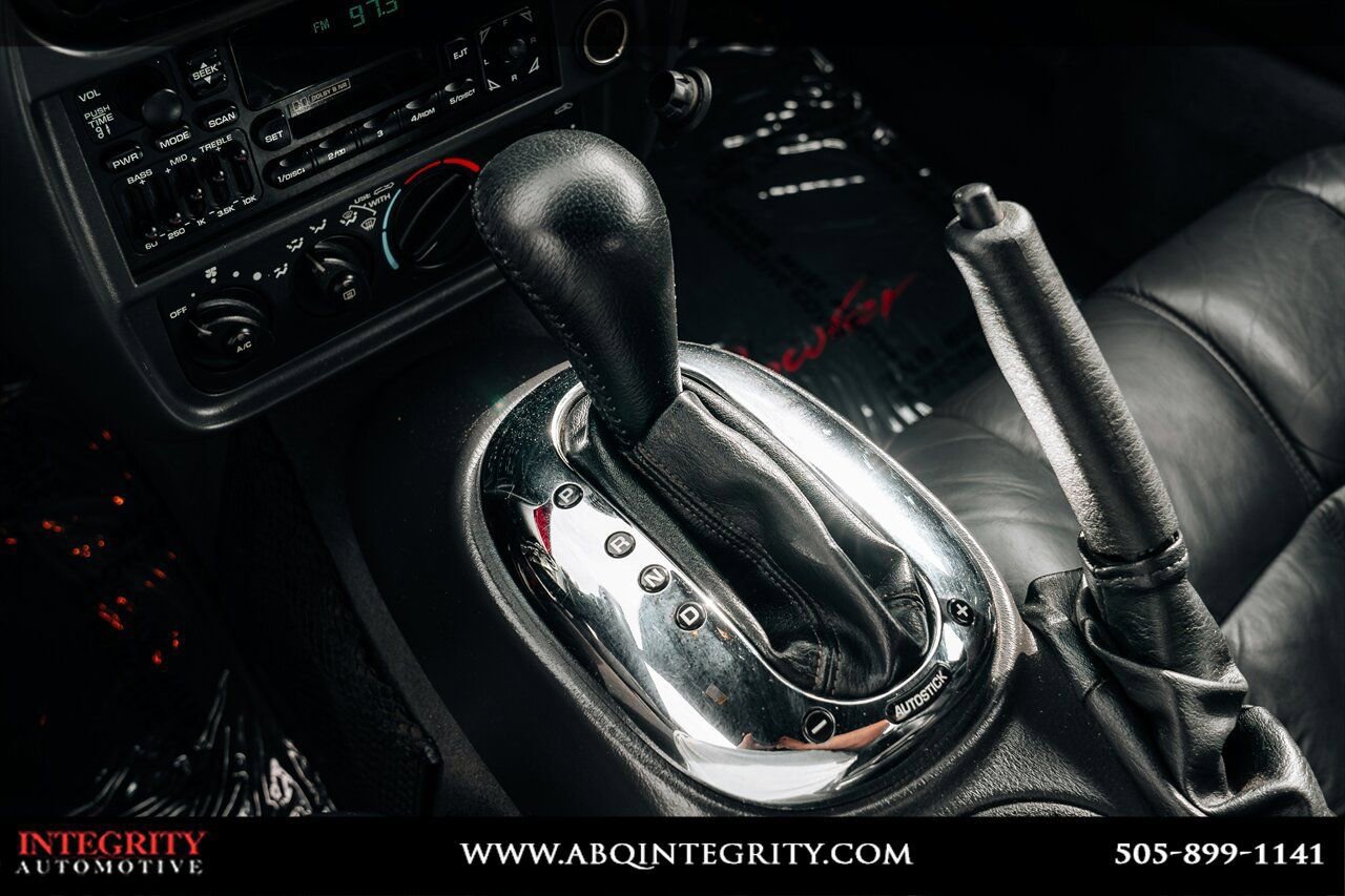 Used 2000 Plymouth Prowler RWD image 26