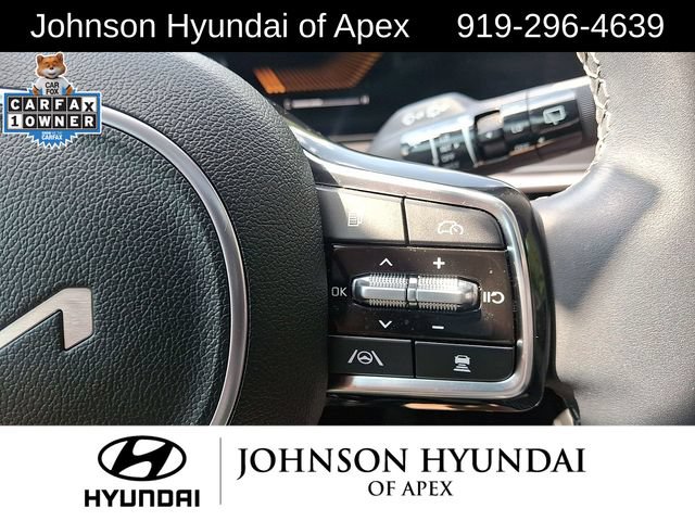 Used 2024 Kia Sorento EX w/ Panoramic Sunroof Package FWD image 21