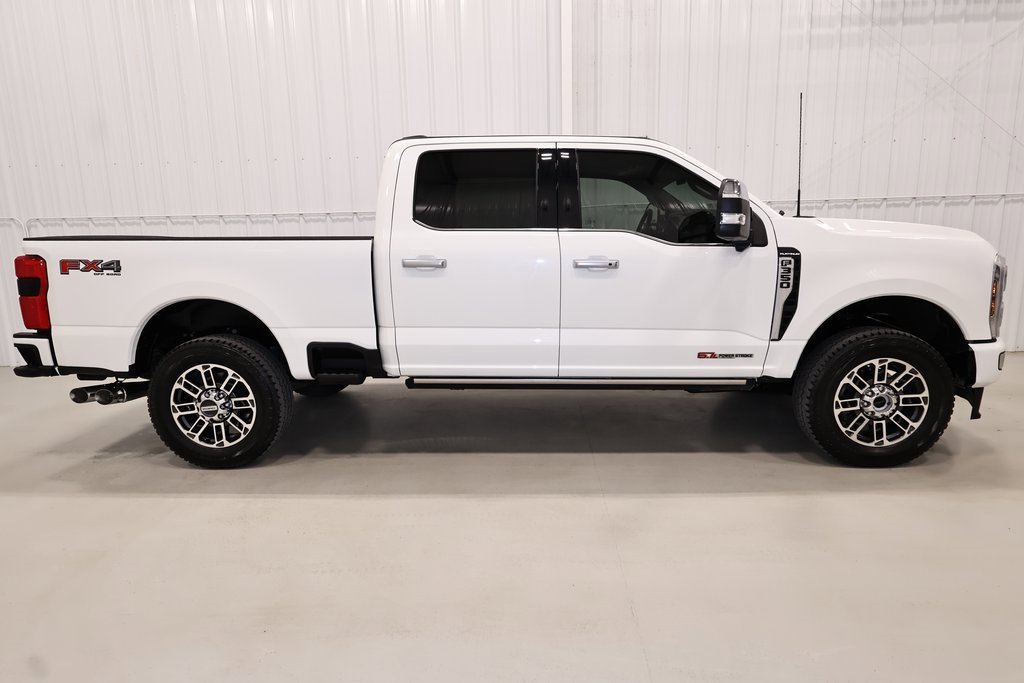 Certified 2026 Ford F350 Platinum w/ Platinum Plus Package image 2