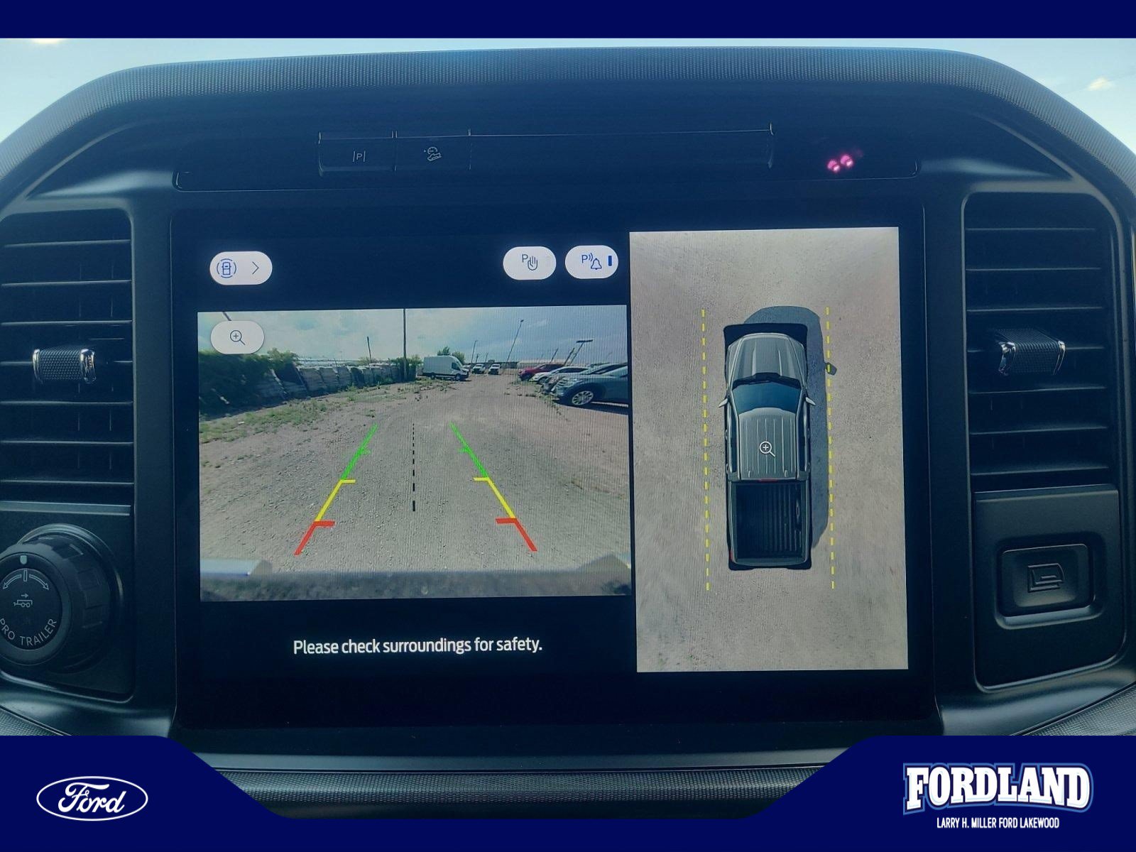 Used 2025 Ford F150 Platinum w/ FX4 Off-Road Package AWD/4WD image 29