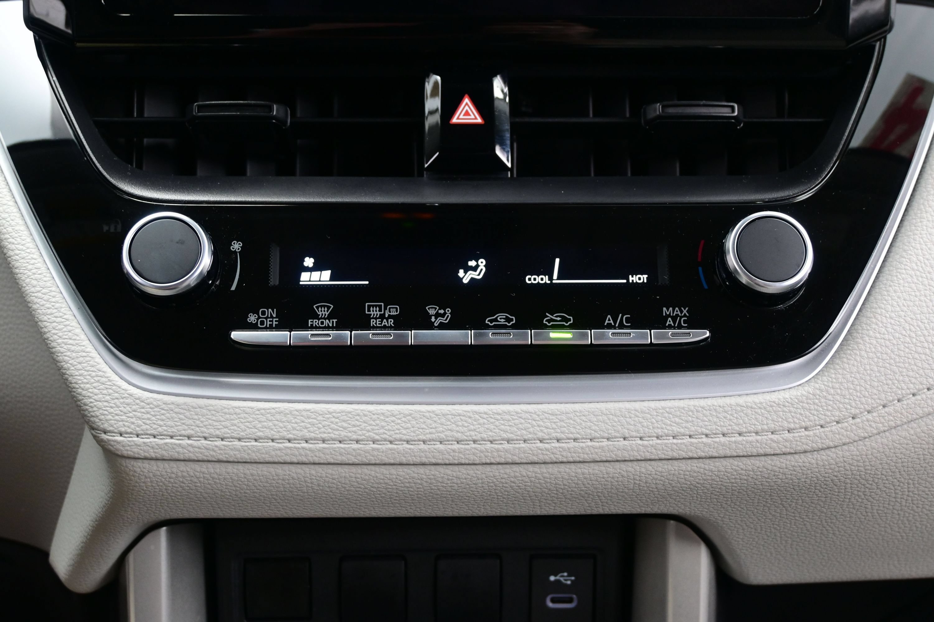 Used 2024 Toyota Corolla Cross L FWD image 18