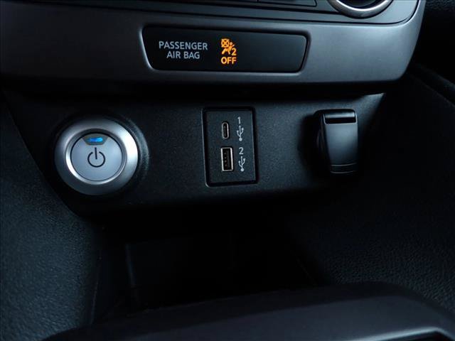 Used 2025 Nissan Leaf S FWD image 16