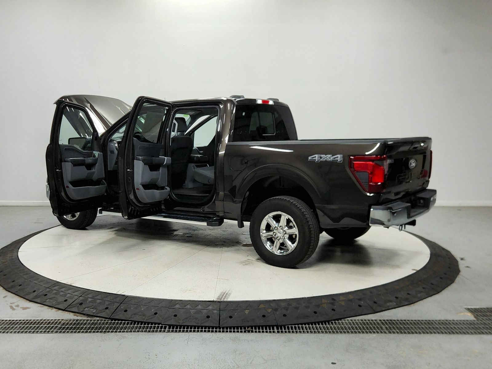 Used 2024 Ford F150 XLT w/ Equipment Group 302A MID AWD/4WD image 14