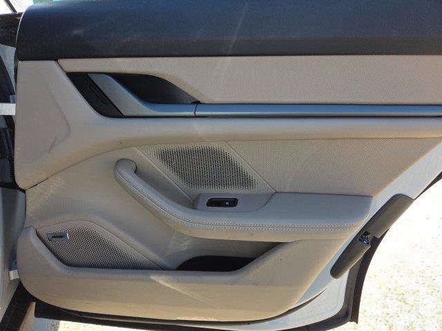 Used 2025 Porsche Taycan RWD image 23