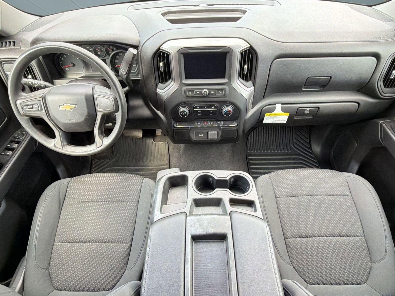 Used 2020 Chevrolet Silverado 1500 Custom w/ Custom Value Package image 13