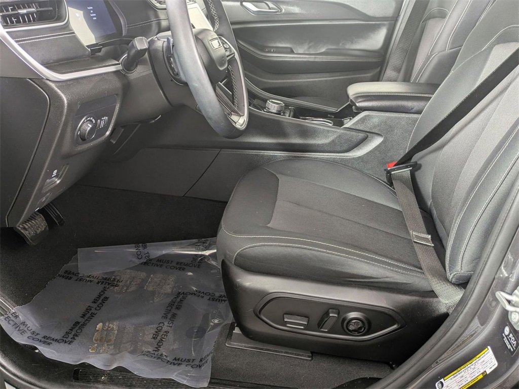 Certified 2023 Jeep Grand Cherokee L Laredo w/ Luxury Tech Group I image 12