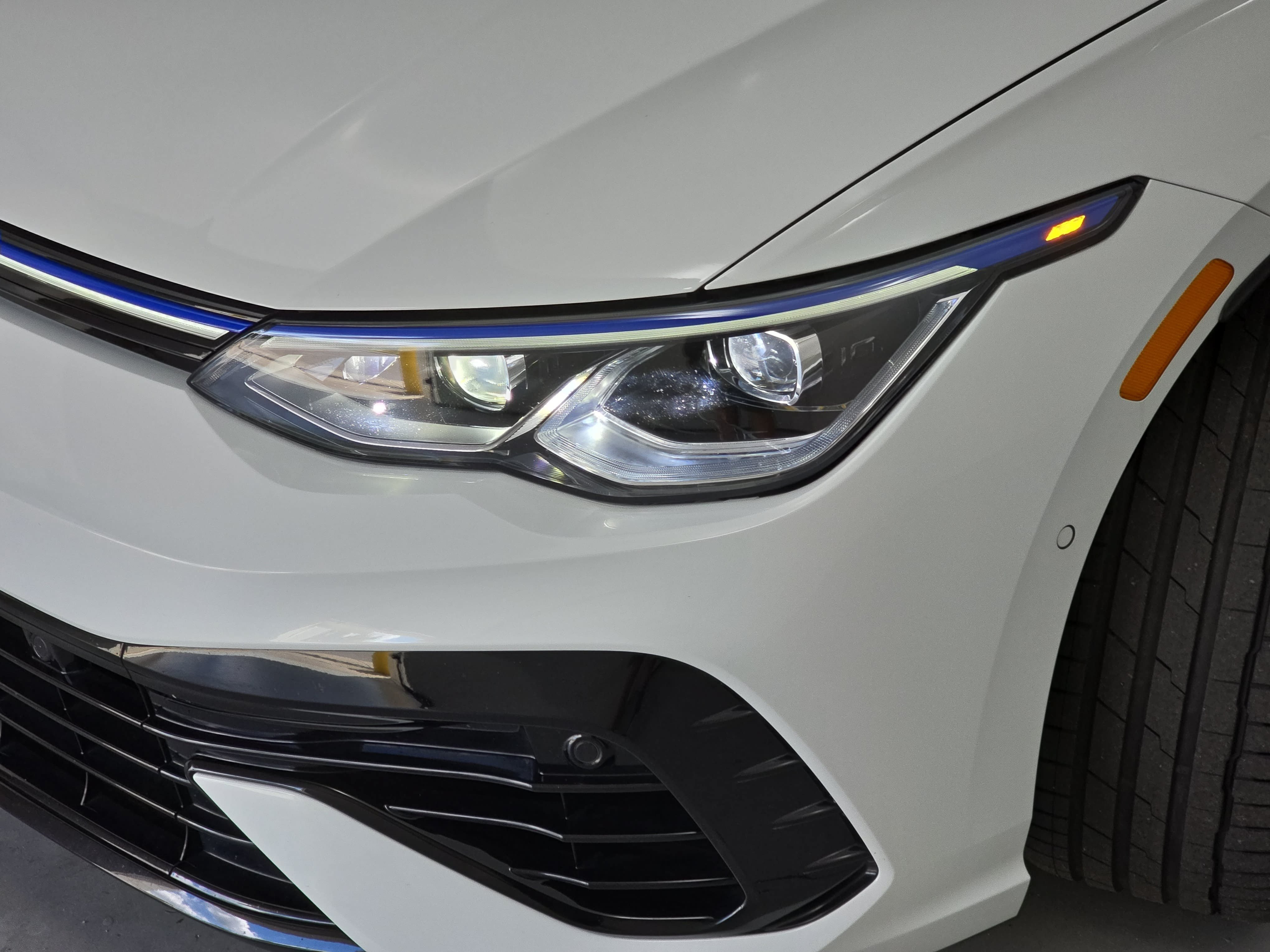 Used 2024 Volkswagen Golf R AWD/4WD image 33