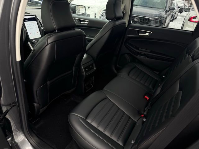 Used 2022 Ford Edge SEL w/ Convenience Package image 19
