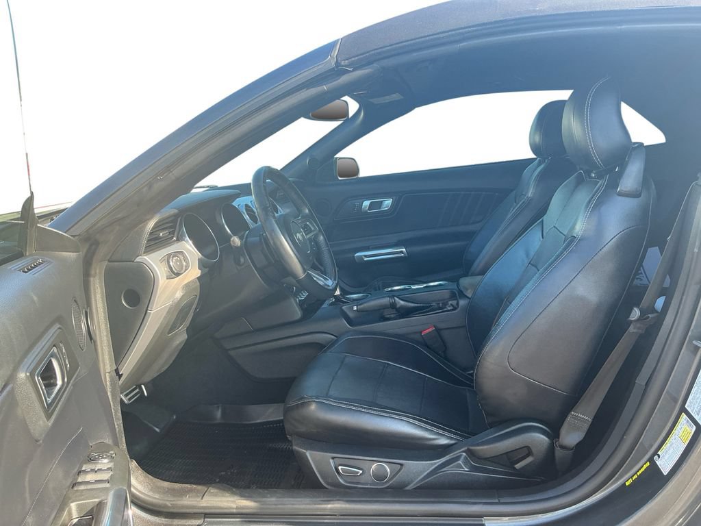 Used 2018 Ford Mustang Premium RWD image 14