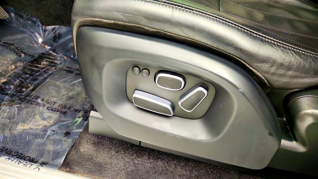 Used 2016 Land Rover Range Rover HSE image 12