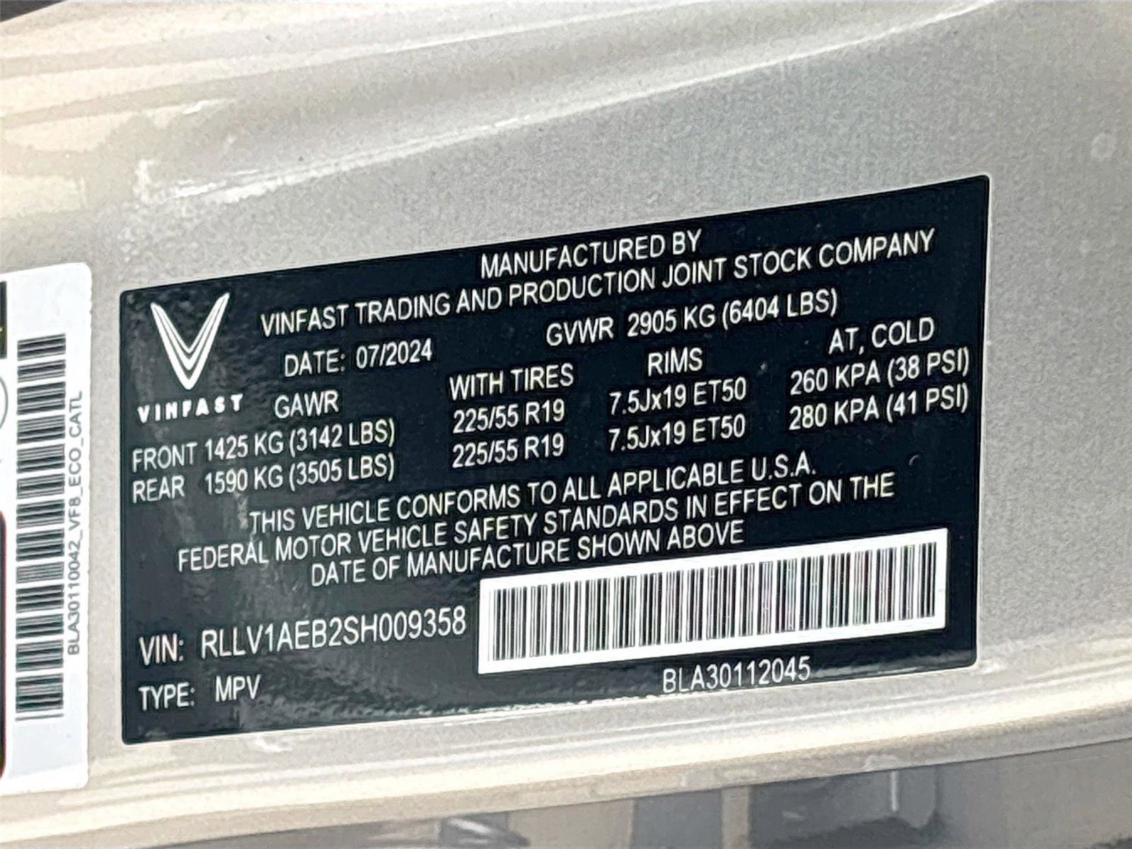 New 2025 VinFast VF 8 Eco AWD/4WD image 32