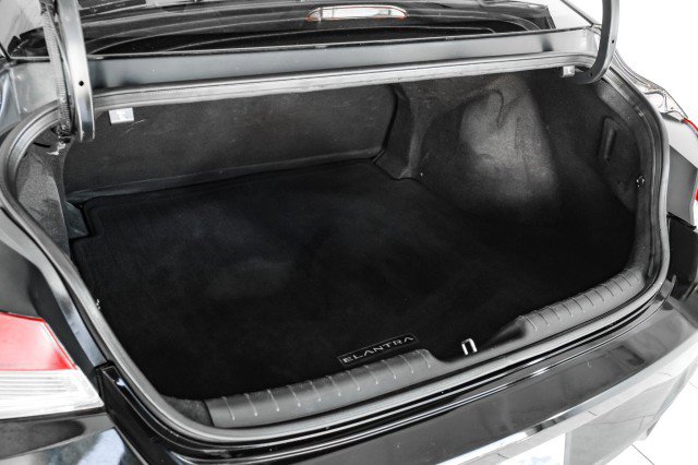 Used 2021 Hyundai Elantra SE w/ Cargo Package image 49