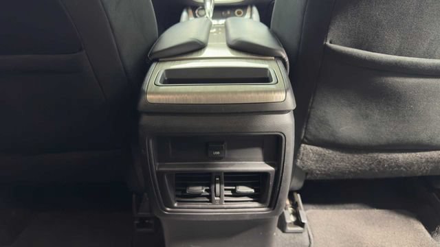 Used 2018 Nissan Murano SV w/ Premium Package FWD image 18