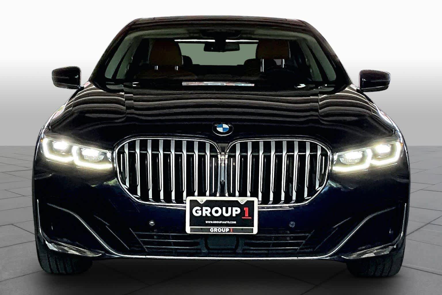 Used 2021 BMW 740i xDrive w/ Luxury Rear Seating Package AWD/4WD image 3