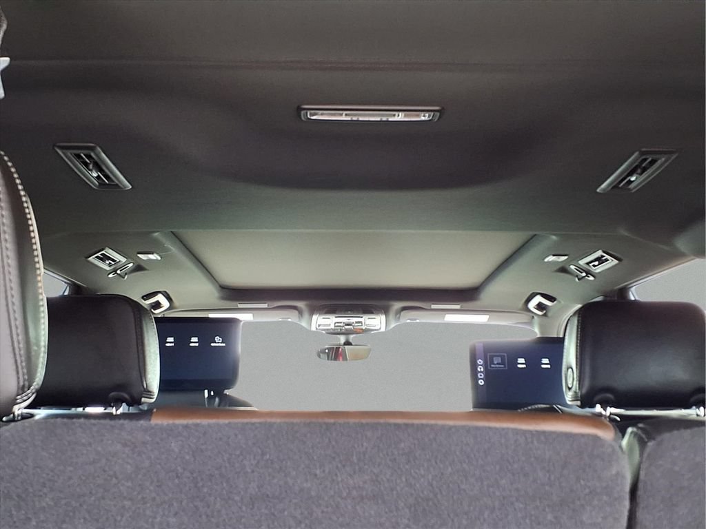 Certified 2026 GMC Yukon XL Denali Ultimate AWD/4WD image 9