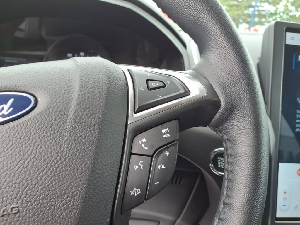 Certified 2023 Ford Edge SEL AWD/4WD image 16