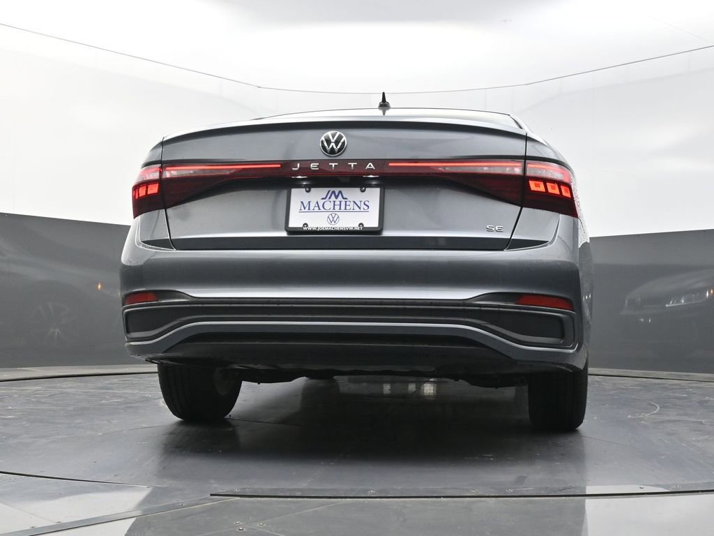 Used 2025 Volkswagen Jetta SE image 28