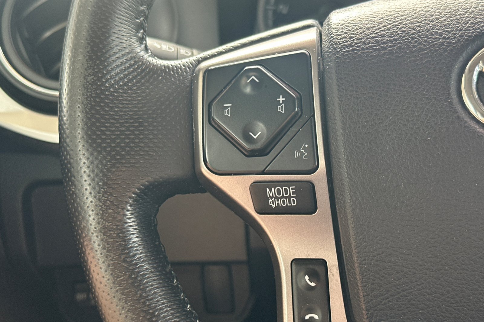Certified 2023 Toyota Tacoma SR5 w/ Technology Package AWD/4WD image 26