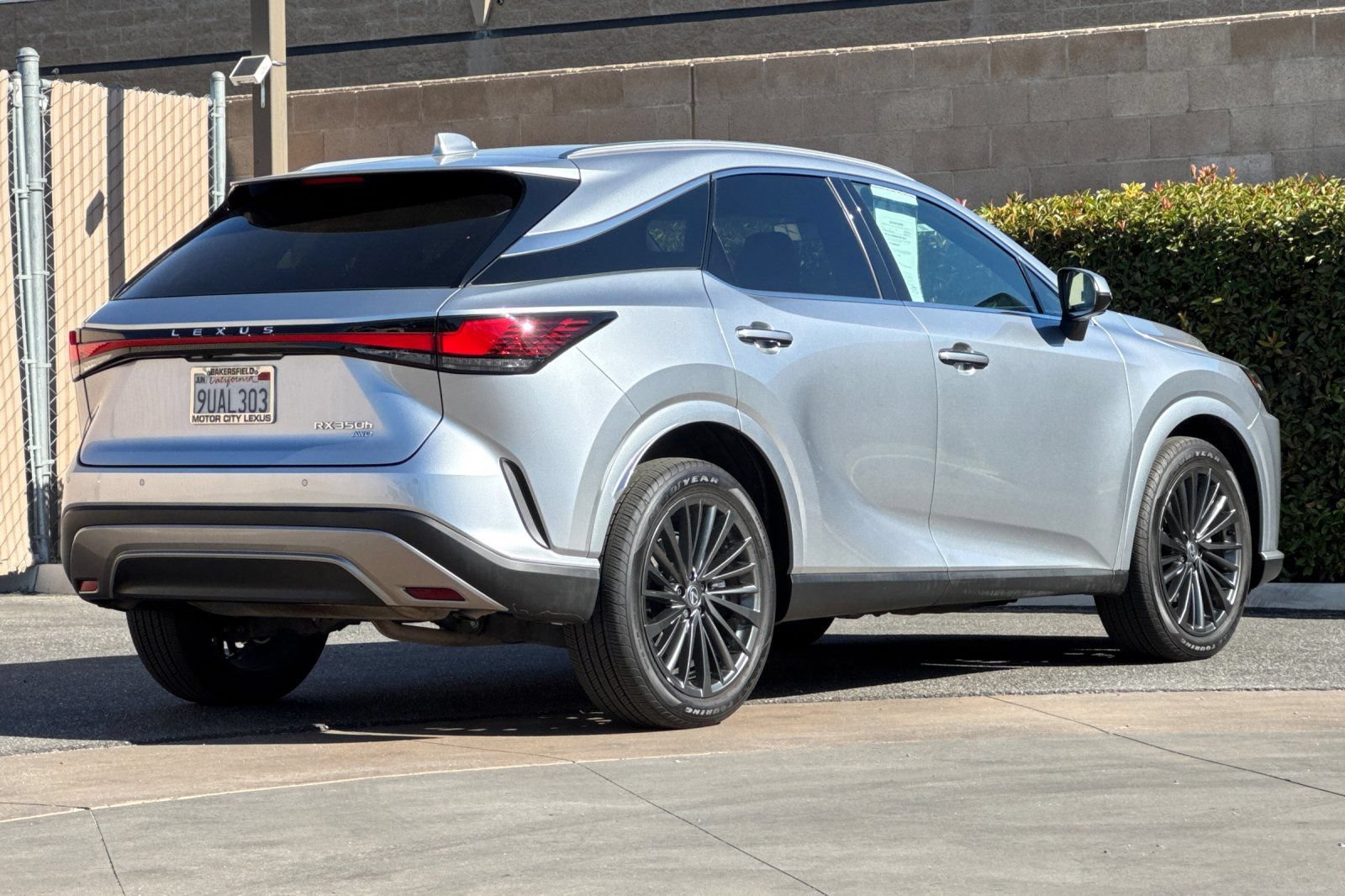 Certified 2025 Lexus RX 350h w/ Convenience Package AWD/4WD image 4