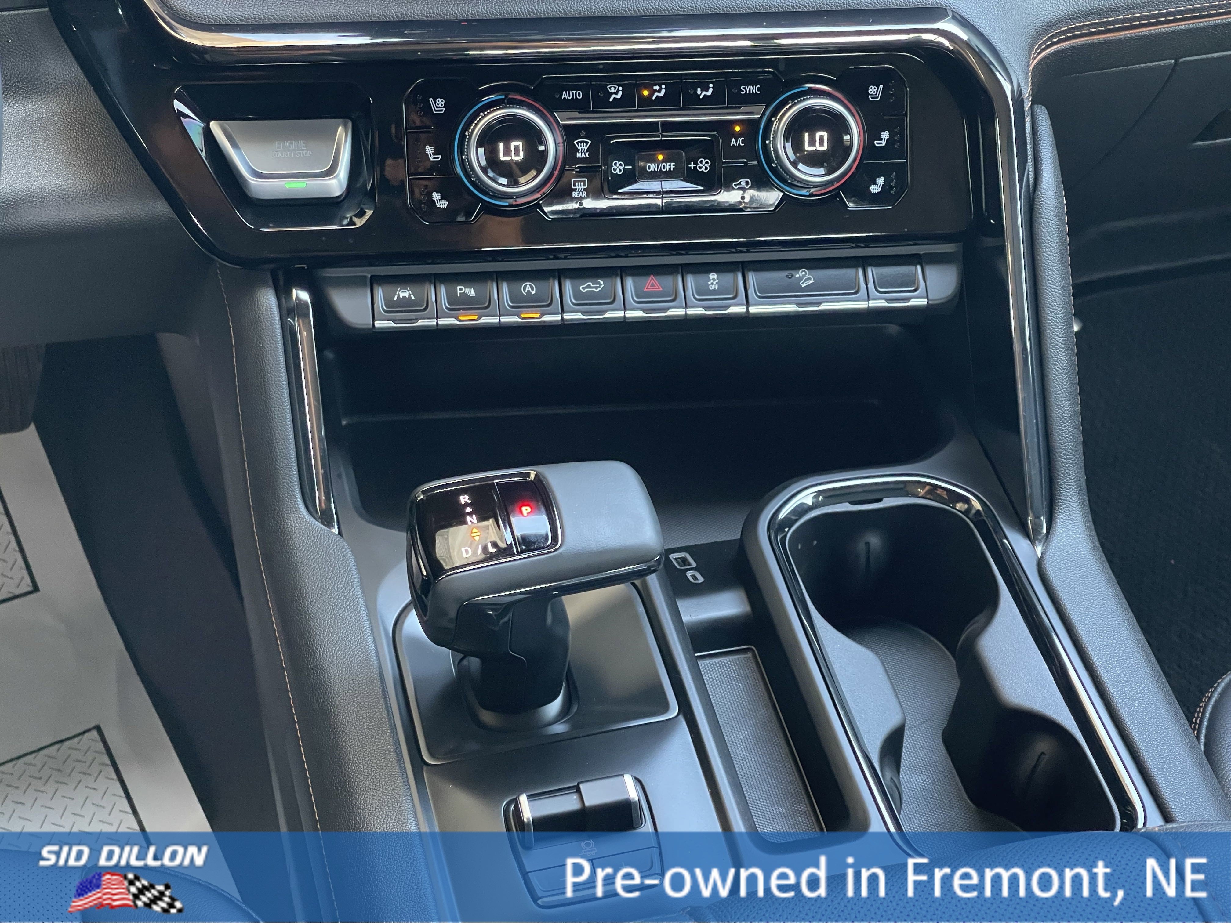 Used 2024 GMC Sierra 1500 AT4 w/ Technology Package image 4