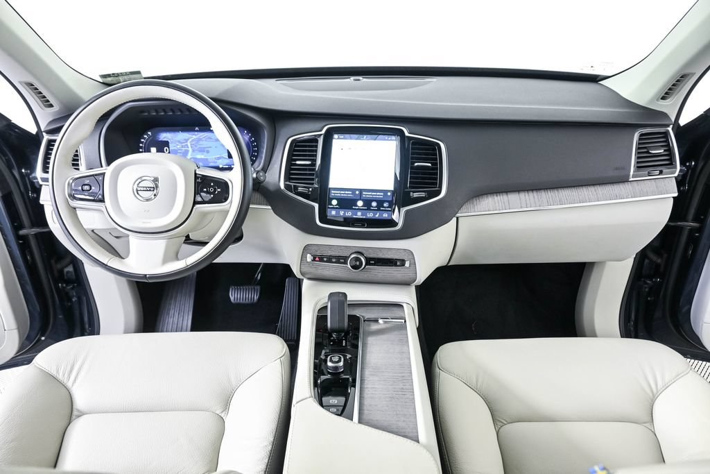 Certified 2024 Volvo XC90 B5 Plus w/ Protection Package Premier AWD/4WD image 19