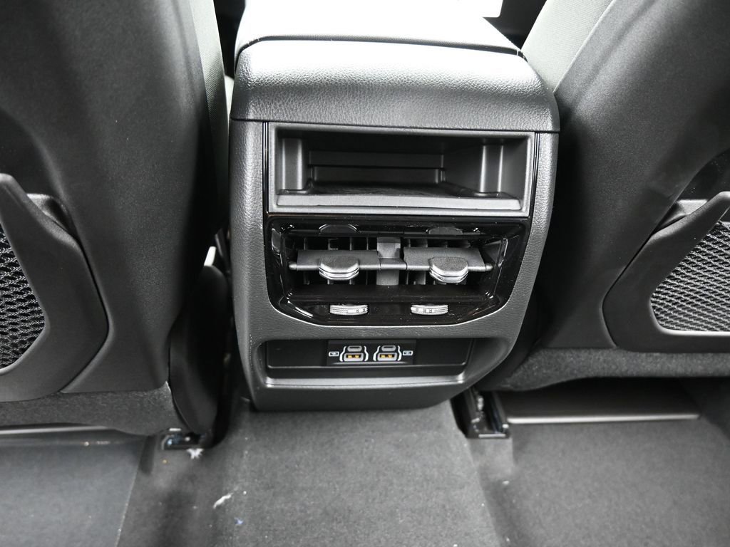 New 2025 Jeep Grand Cherokee Laredo RWD image 36