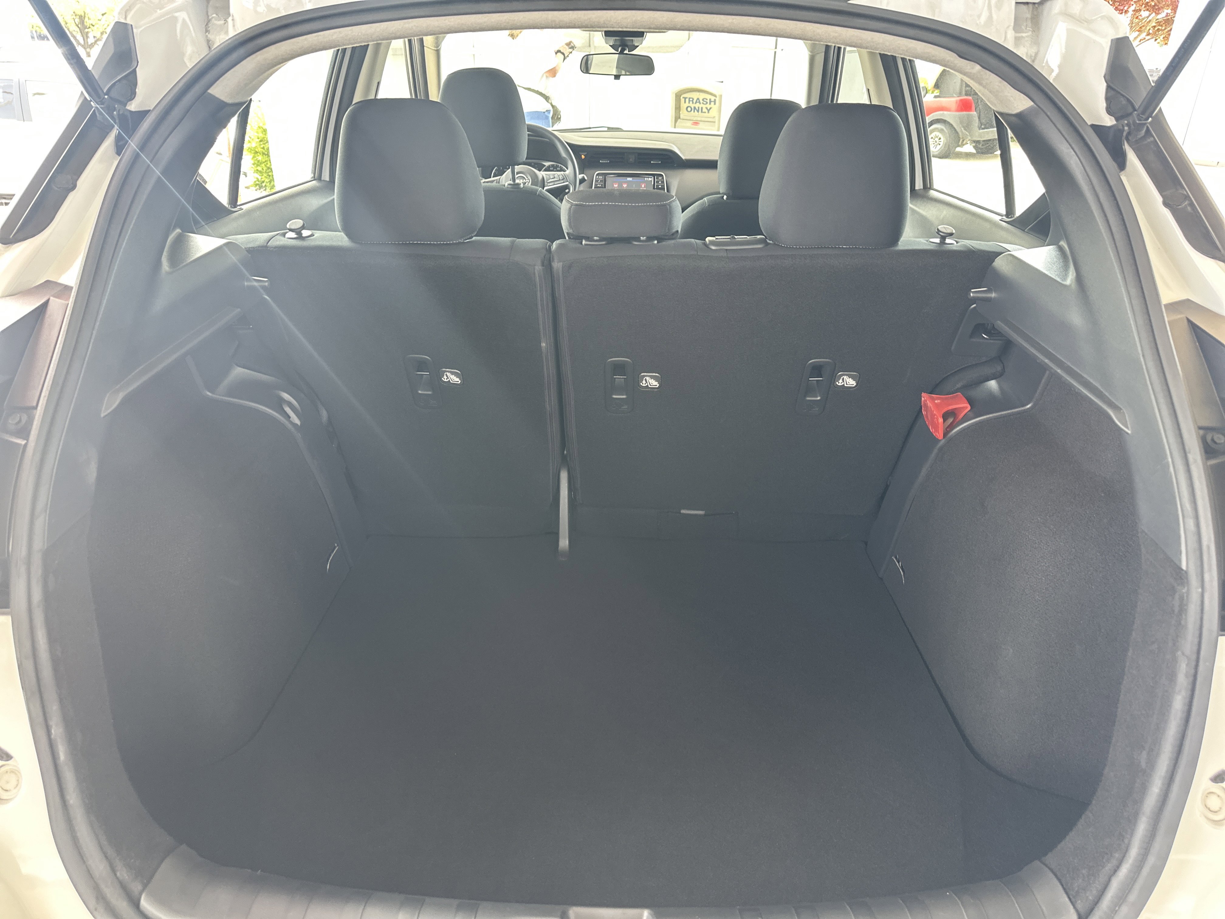 Used 2022 Nissan Kicks S FWD image 17