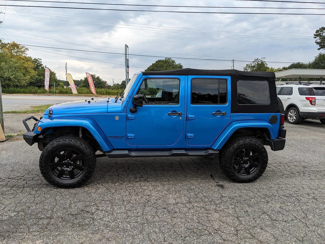 Used 2014 Jeep Wrangler Altitude image 4