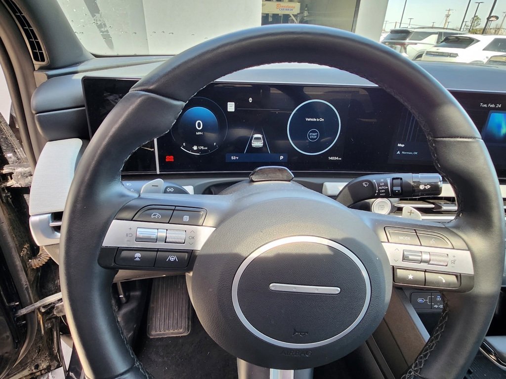 Certified 2025 Hyundai Santa Cruz Limited image 9