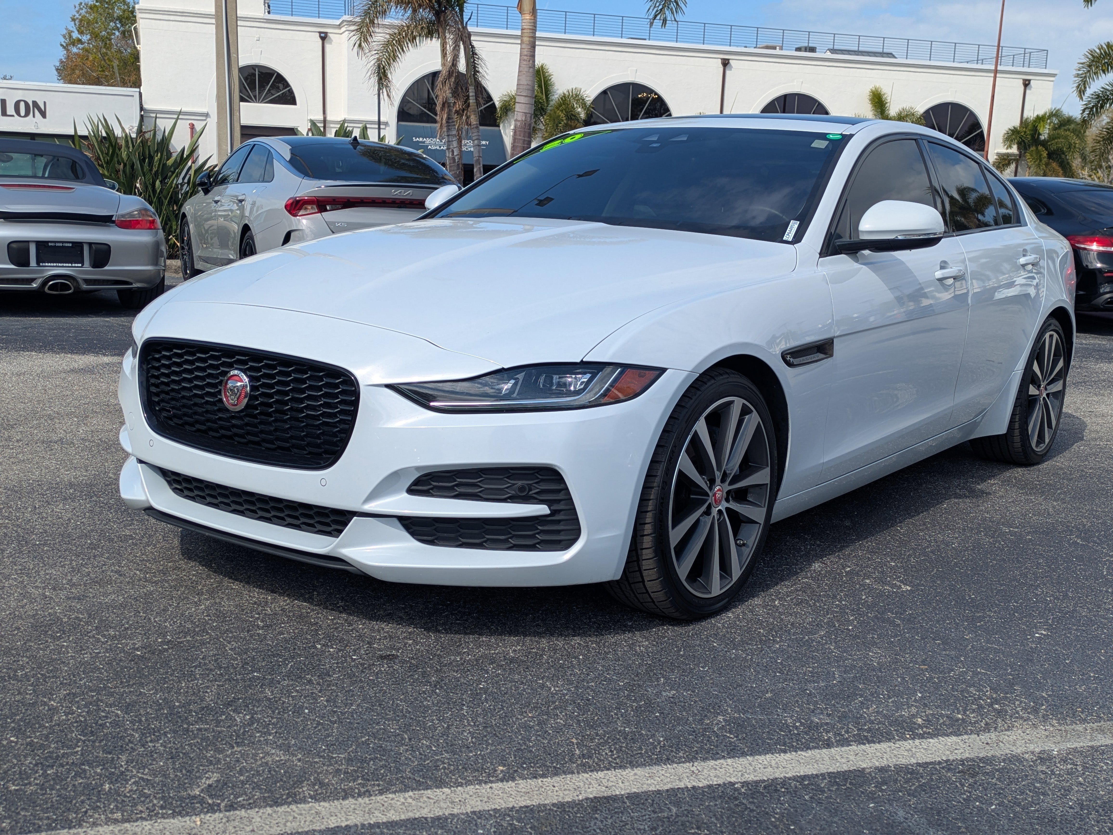 Used 2020 Jaguar XE S image 7