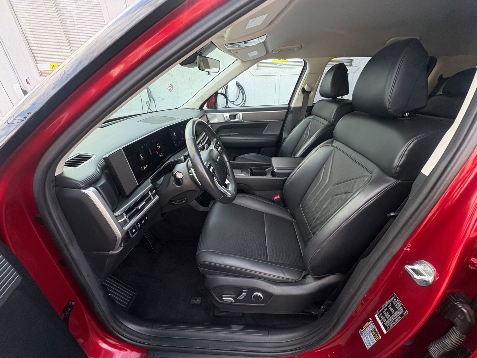 Used 2025 Hyundai Santa Fe SEL image 30