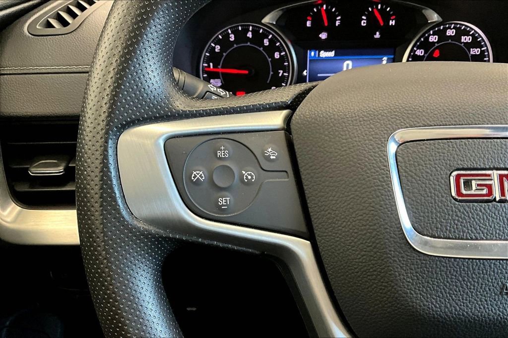 Used 2024 GMC Terrain SLE w/ Driver Convenience Package image 20