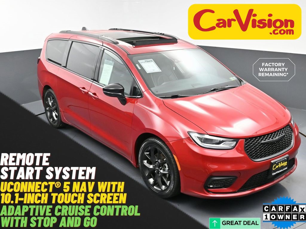 Used 2025 Chrysler Pacifica Limited image 1