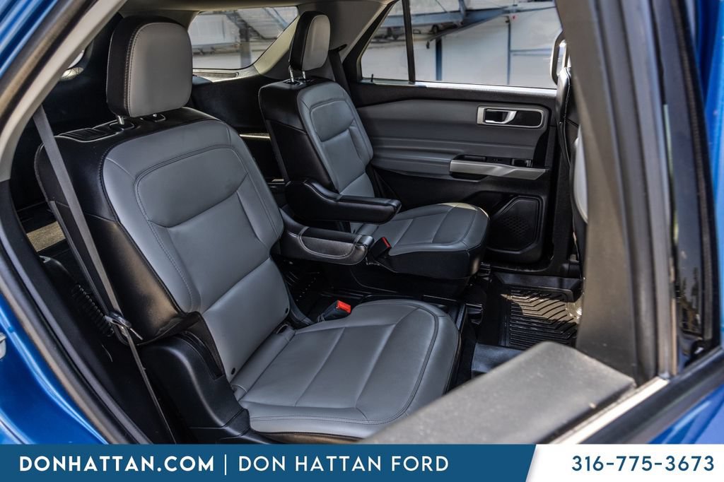 Used 2021 Ford Explorer XLT w/ Equipment Group 202A AWD/4WD image 21
