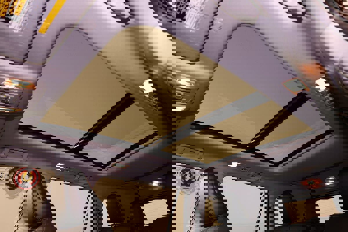 Used 2021 Toyota Highlander Platinum image 14