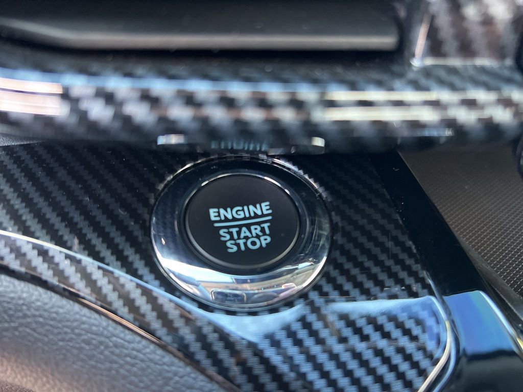 Used 2022 Ford Explorer Limited w/ Equipment Group 301A AWD/4WD image 24