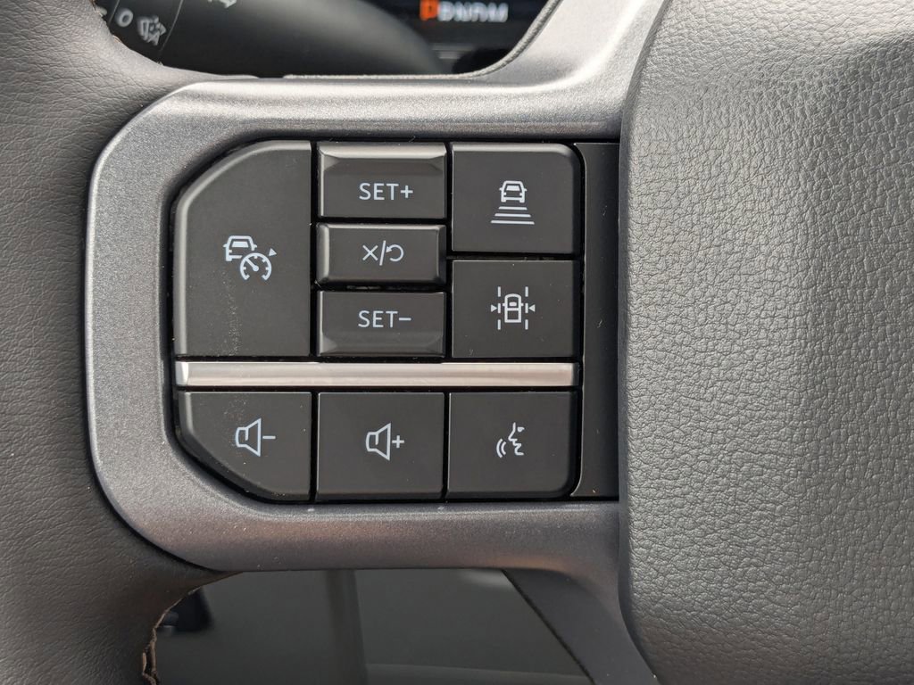 New 2025 Ford F150 Lariat w/ Equipment Group 502A High image 42