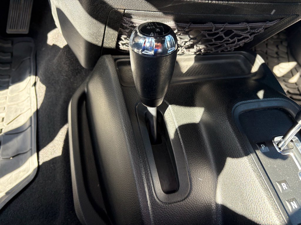 Used 2018 Jeep Wrangler Golden Eagle image 22