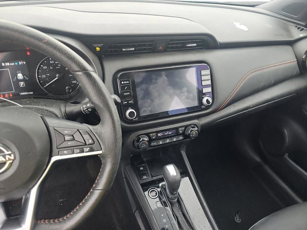 Used 2024 Nissan Kicks SR w/ SR Premium Package image 22