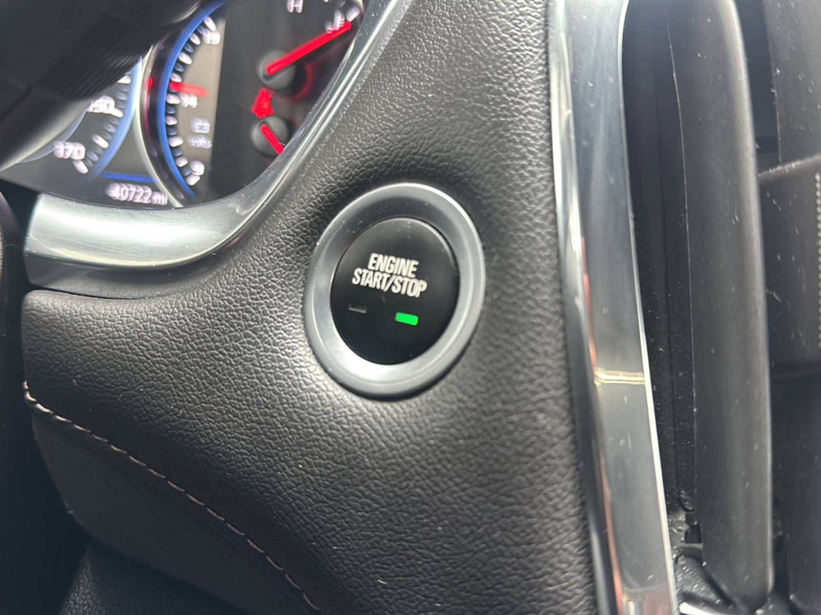 Used 2023 Chevrolet Traverse High Country FWD image 37