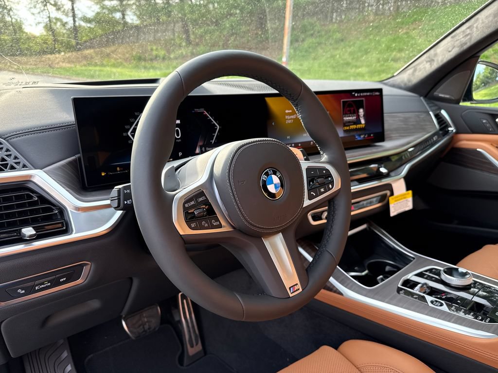 New 2026 BMW X7 xDrive40i w/ M Sport Package AWD/4WD image 13