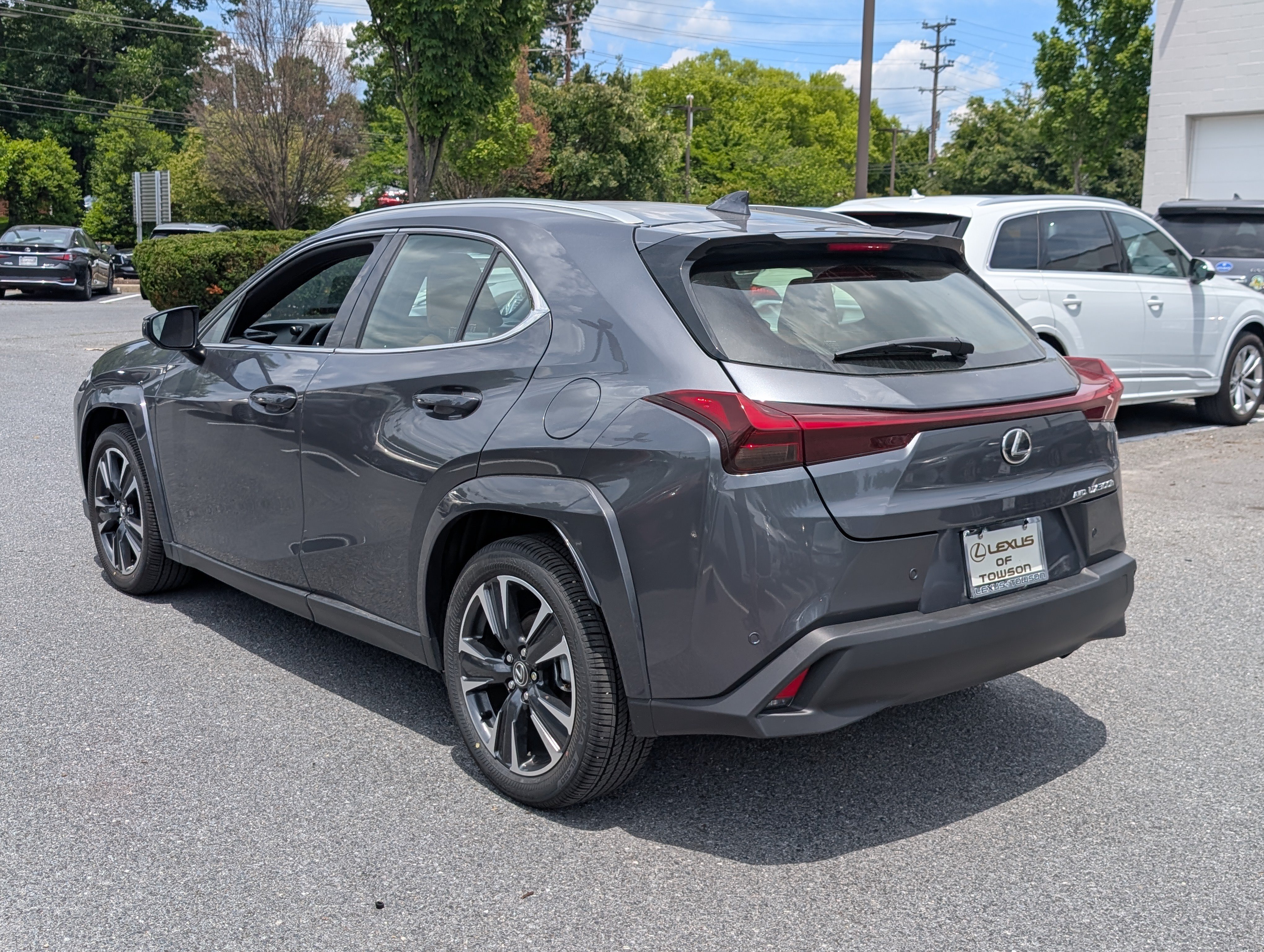 Certified 2025 Lexus UX 300h AWD w/ Accessory Package (Z1) image 5