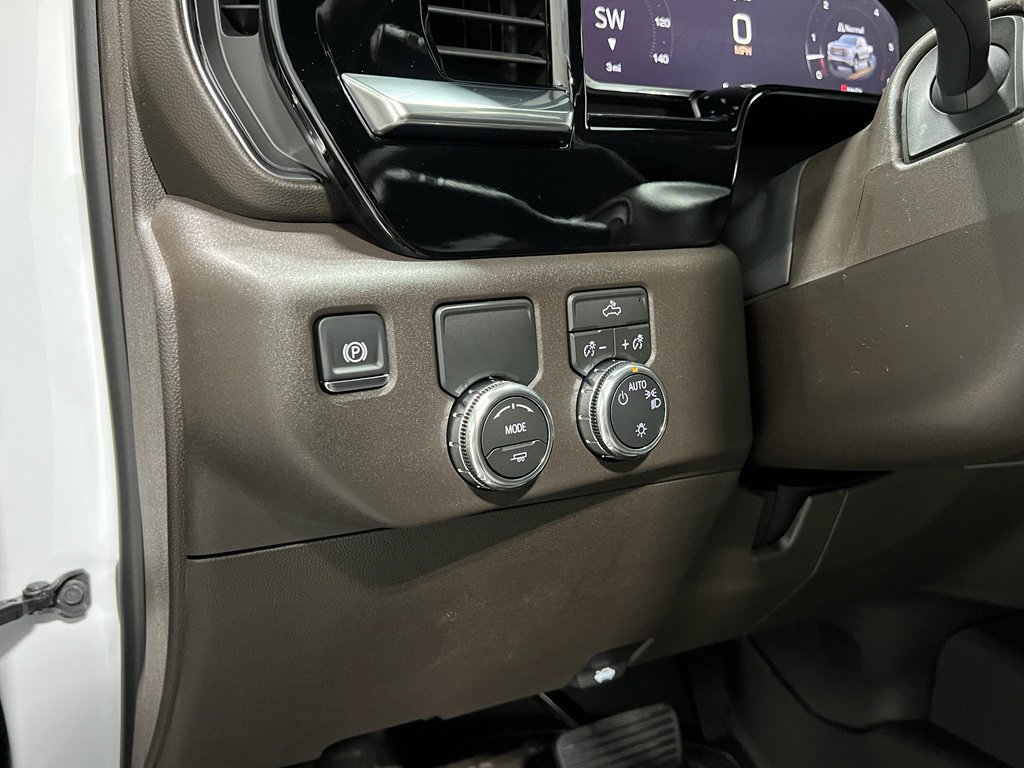 New 2026 GMC Sierra 1500 SLE image 16