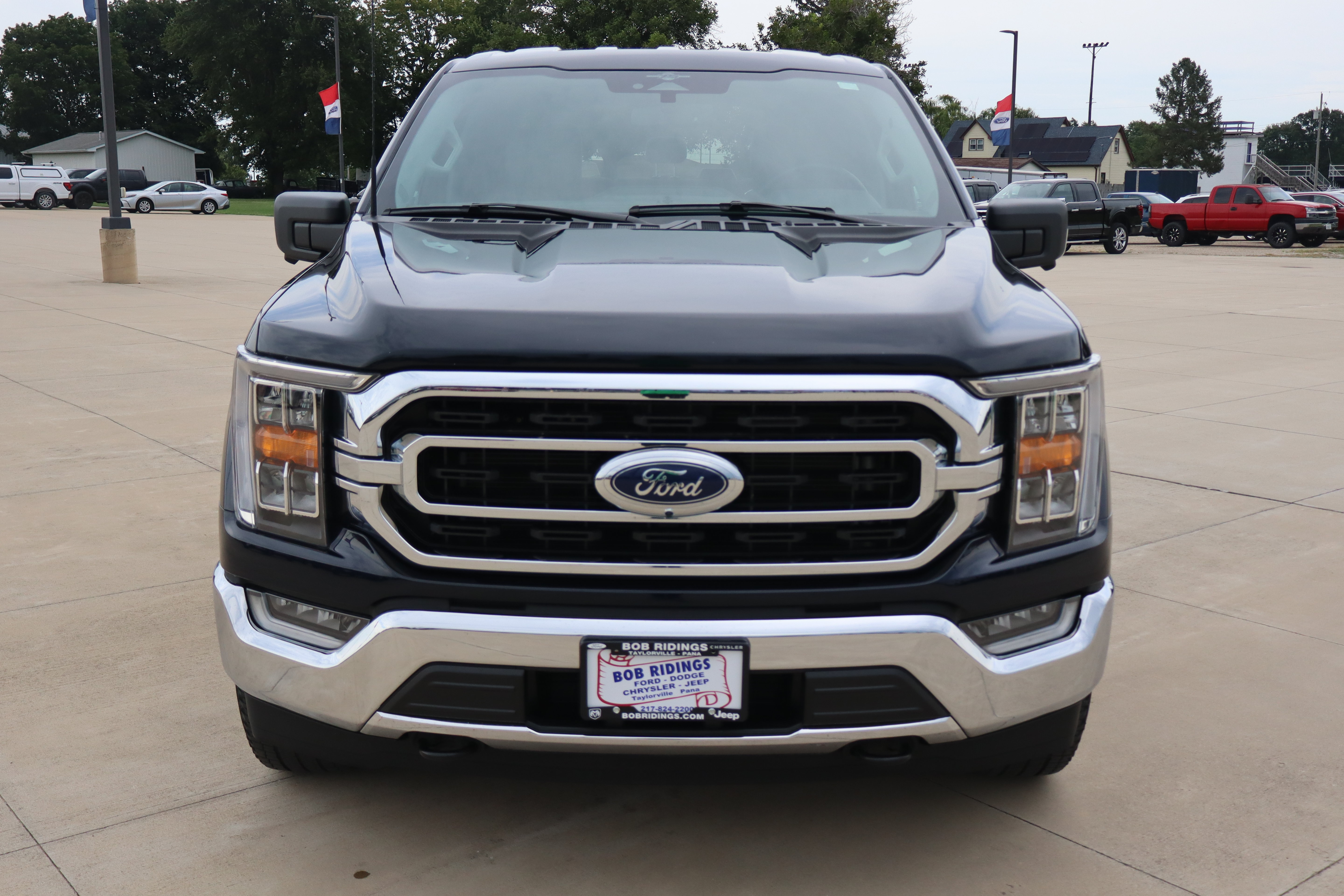 Used 2023 Ford F150 XLT w/ Equipment Group 302A High AWD/4WD image 2