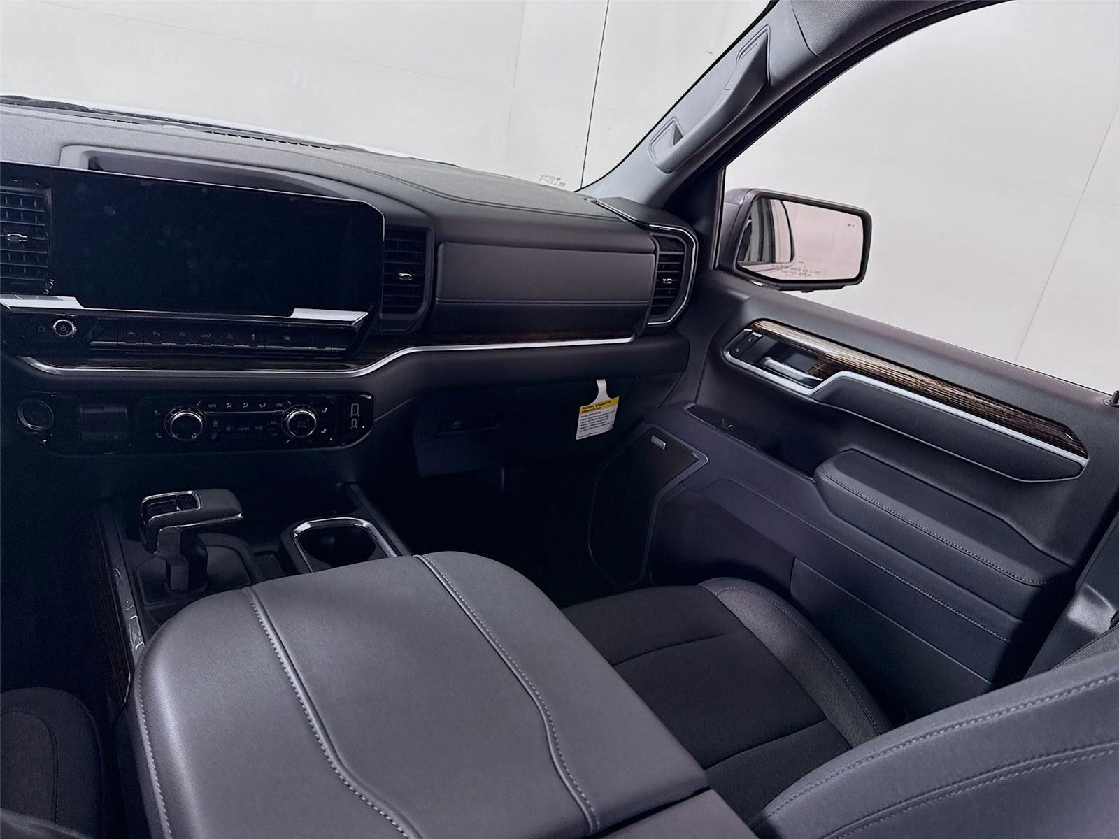 New 2025 GMC Sierra 1500 Elevation w/ Preferred Package image 17