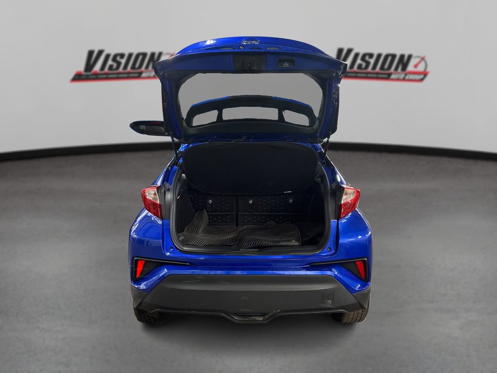 Used 2019 Toyota C-HR LE image 11